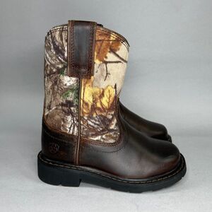 Ariat Cowboy Boots Boy's Size‎ 8.5 Brown Leather Camo Round Toe Western Boots